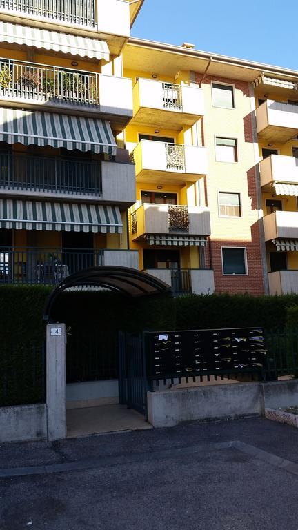 Bilocale via Imola 4 Apartment Verona Exterior foto