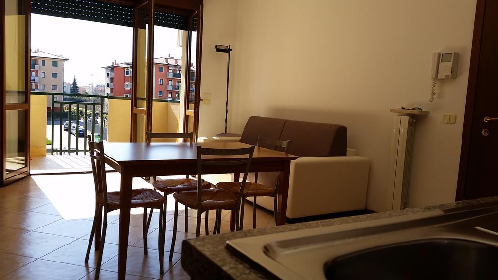 Bilocale via Imola 4 Apartment Verona Exterior foto